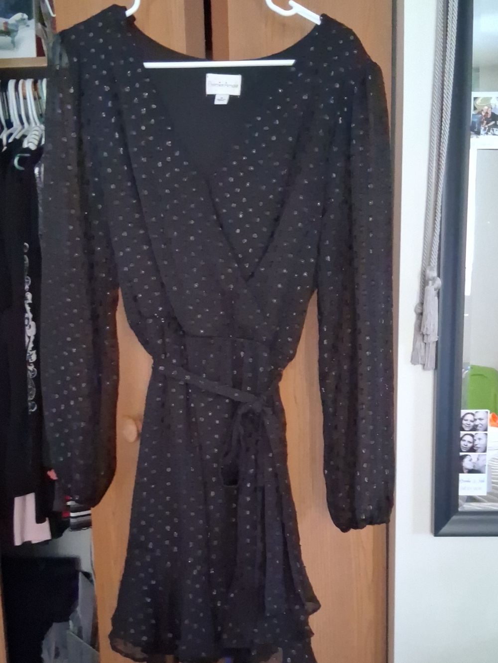 Long Sleeve Little Black Dress w Sparkly Dot Pattern Like New Sz 12